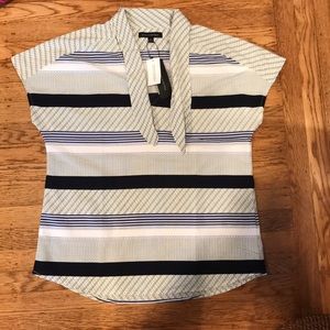 Patterned short sleeved blouse